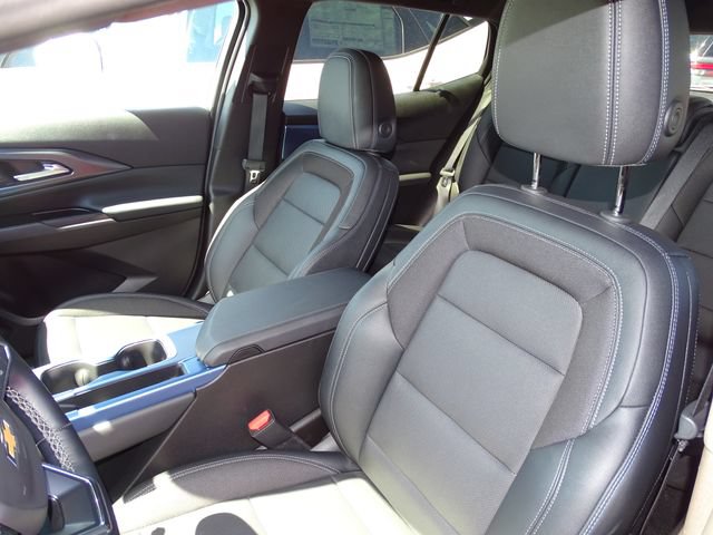 Certified 2024 Chevrolet Equinox EV LT FWD image 7