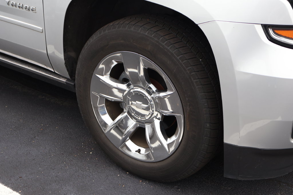 Used 2018 Chevrolet Tahoe Premier w/ Max Trailering Package AWD/4WD image 8