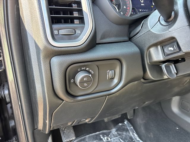 New 2026 RAM 2500 Big Horn AWD/4WD image 15