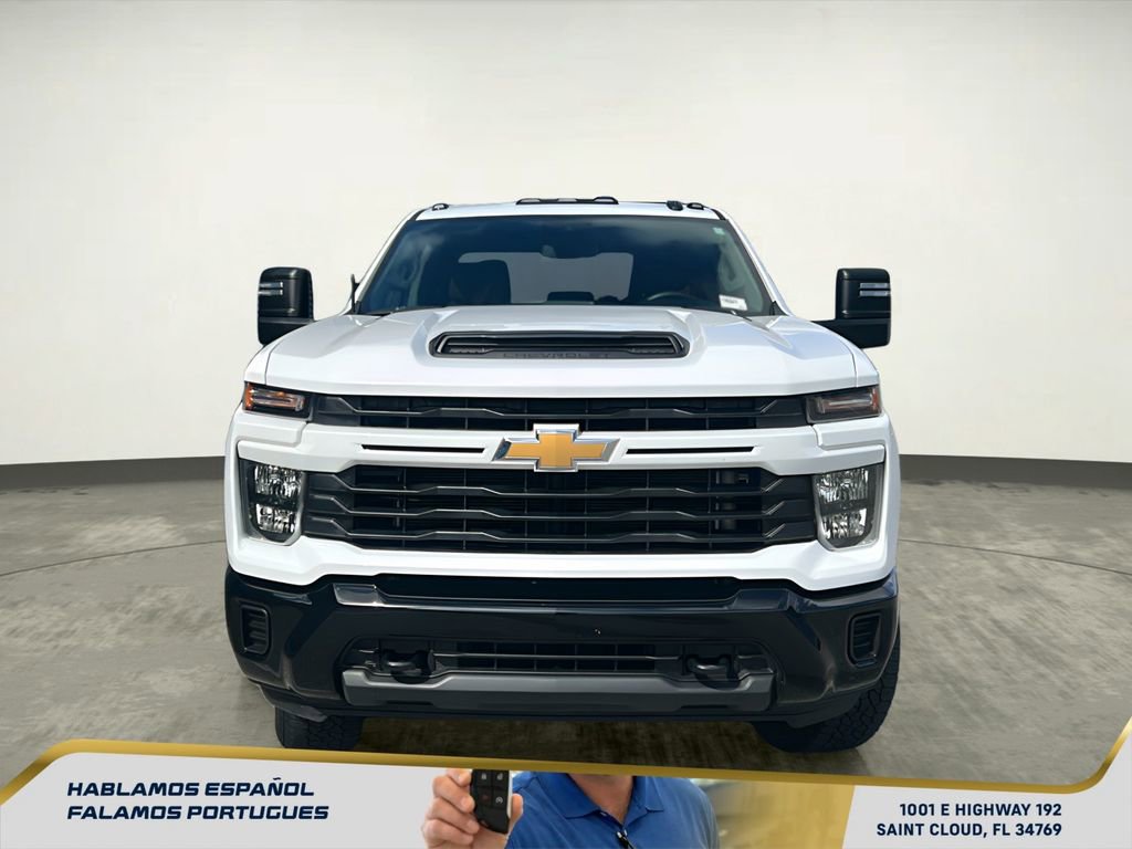 Used 2025 Chevrolet Silverado 2500 Custom w/ Custom Convenience Package image 9