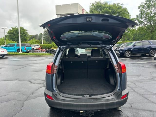 Used 2014 Toyota RAV4 LE AWD/4WD image 9