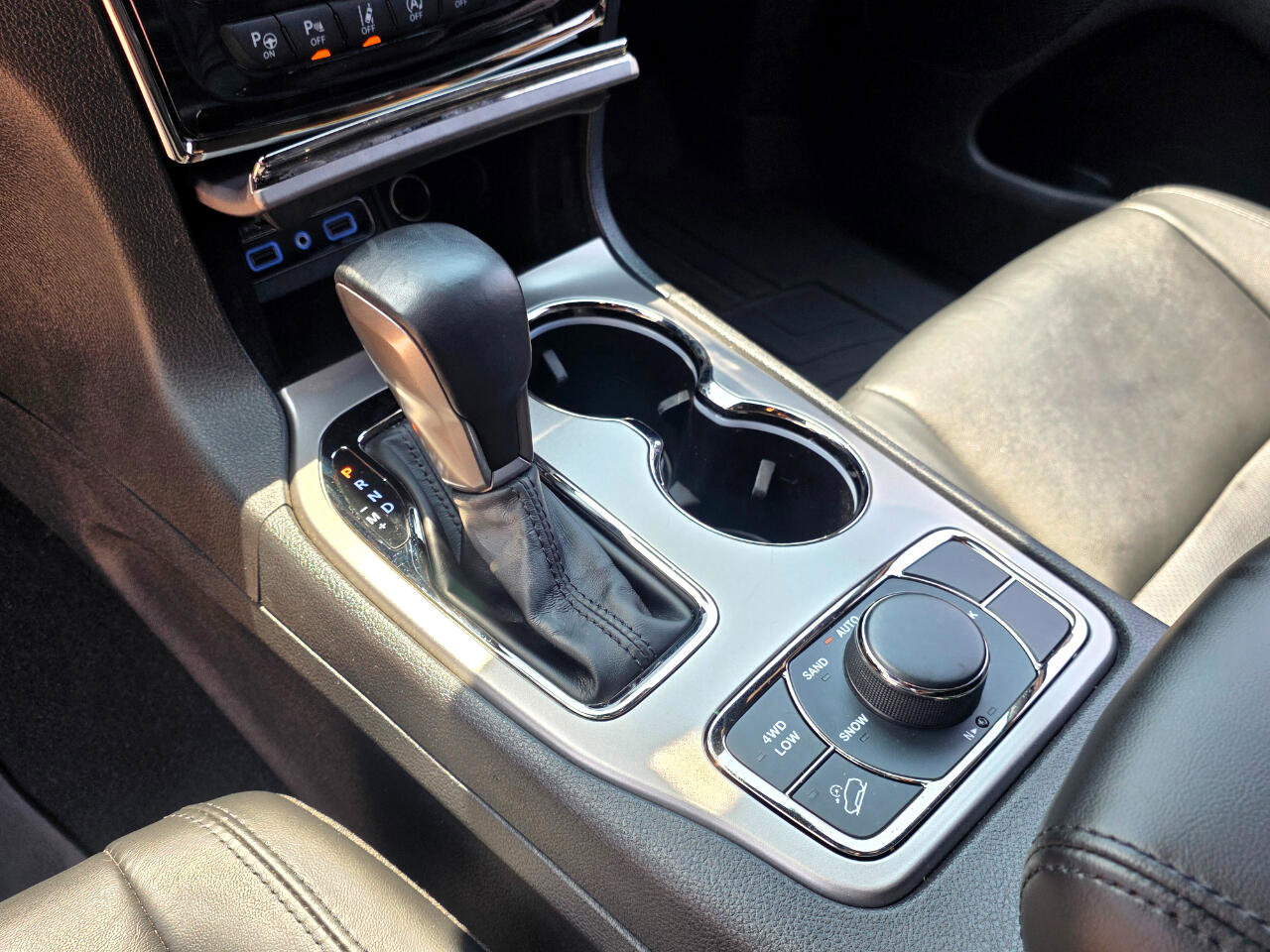 Used 2021 Jeep Grand Cherokee Limited X image 10