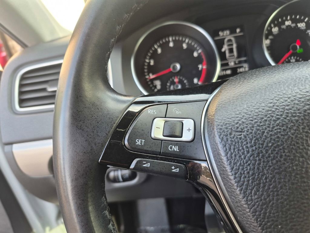 Used 2018 Volkswagen Jetta SE image 23