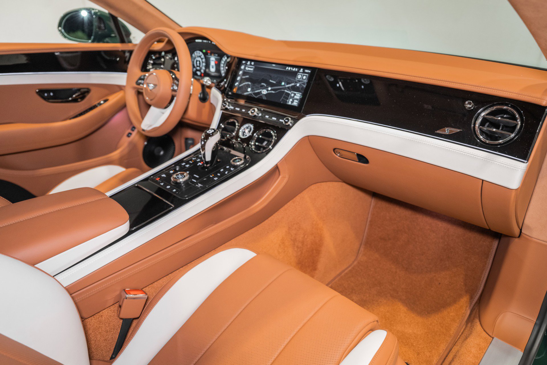 New 2026 Bentley Continental GT AWD/4WD image 4