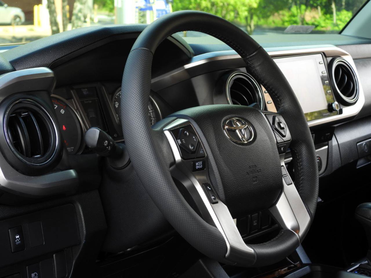 Used 2022 Toyota Tacoma SR5 RWD image 61