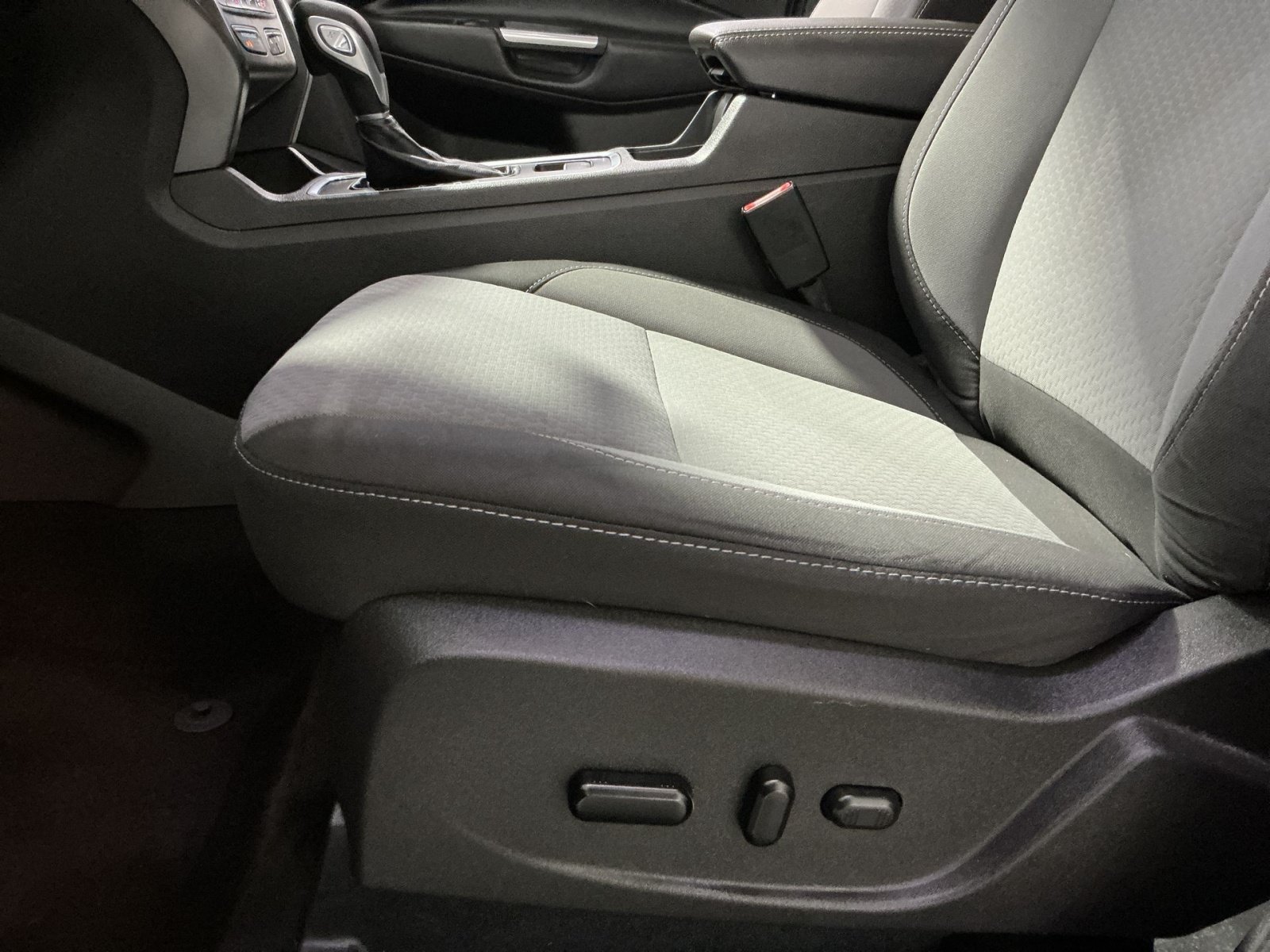 Used 2019 Ford Escape SE AWD/4WD image 15
