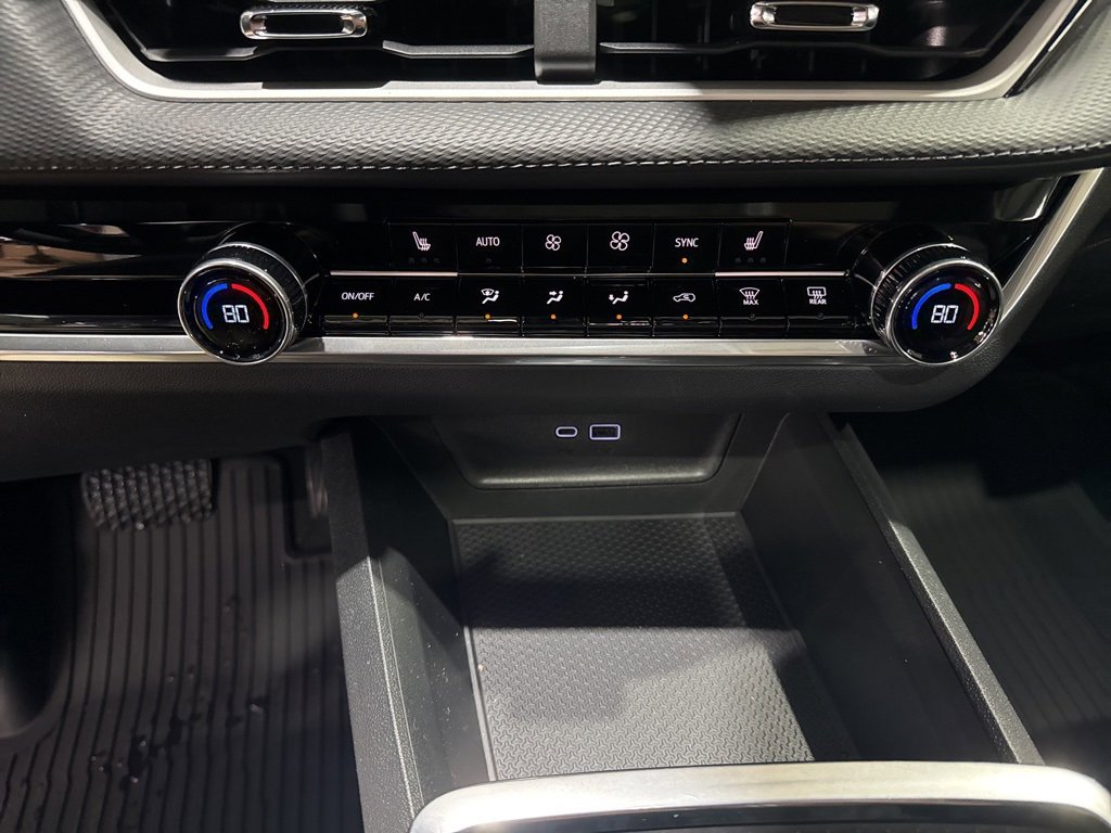 New 2026 Chevrolet Equinox LT w/ Convenience Package II image 34