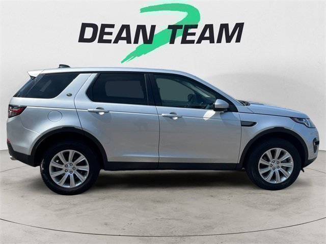 Used 2019 Land Rover Discovery Sport SE image 9