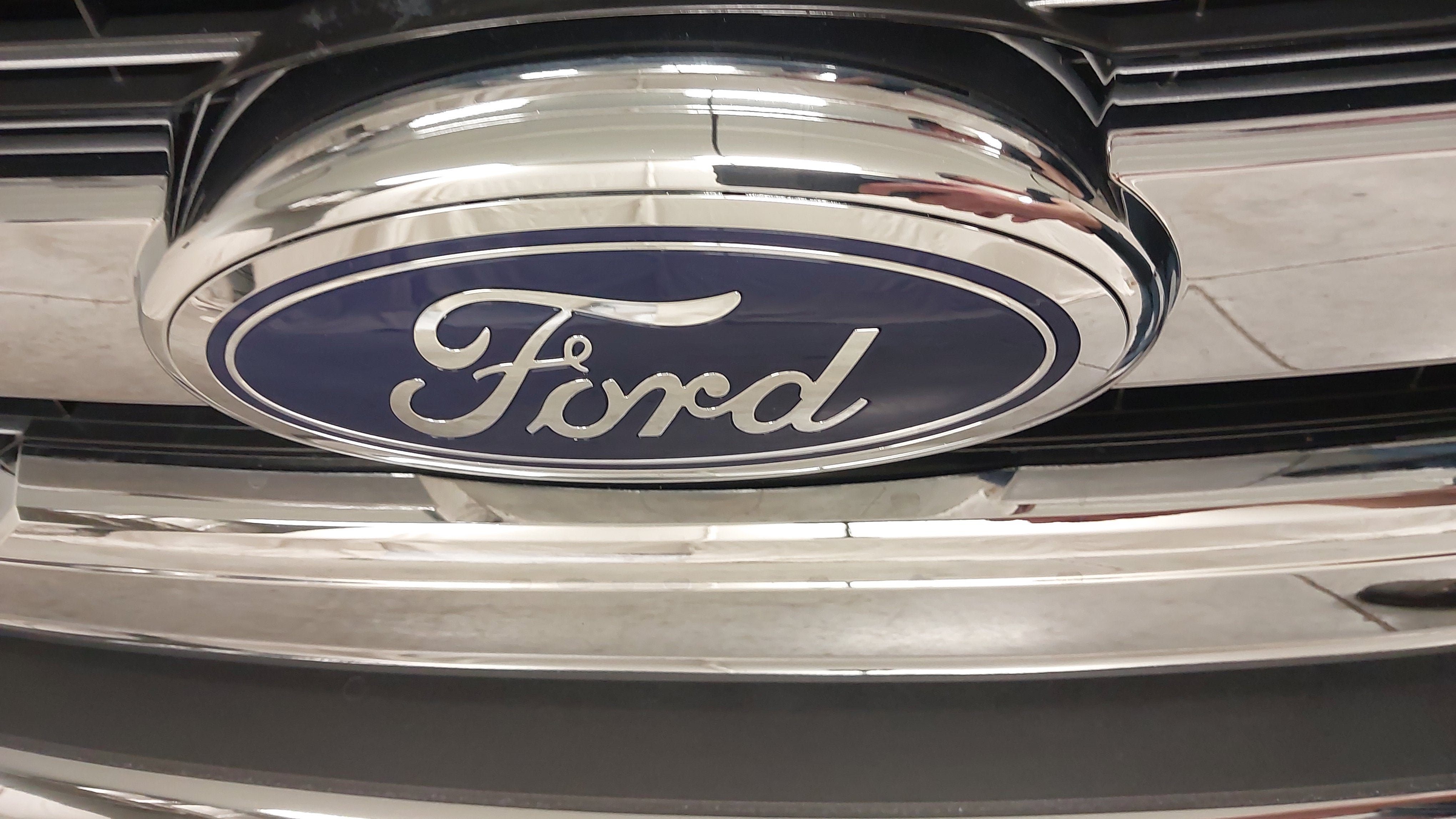 Used 2016 Ford F150 Lariat w/ Equipment Group 502A Luxury AWD/4WD image 34
