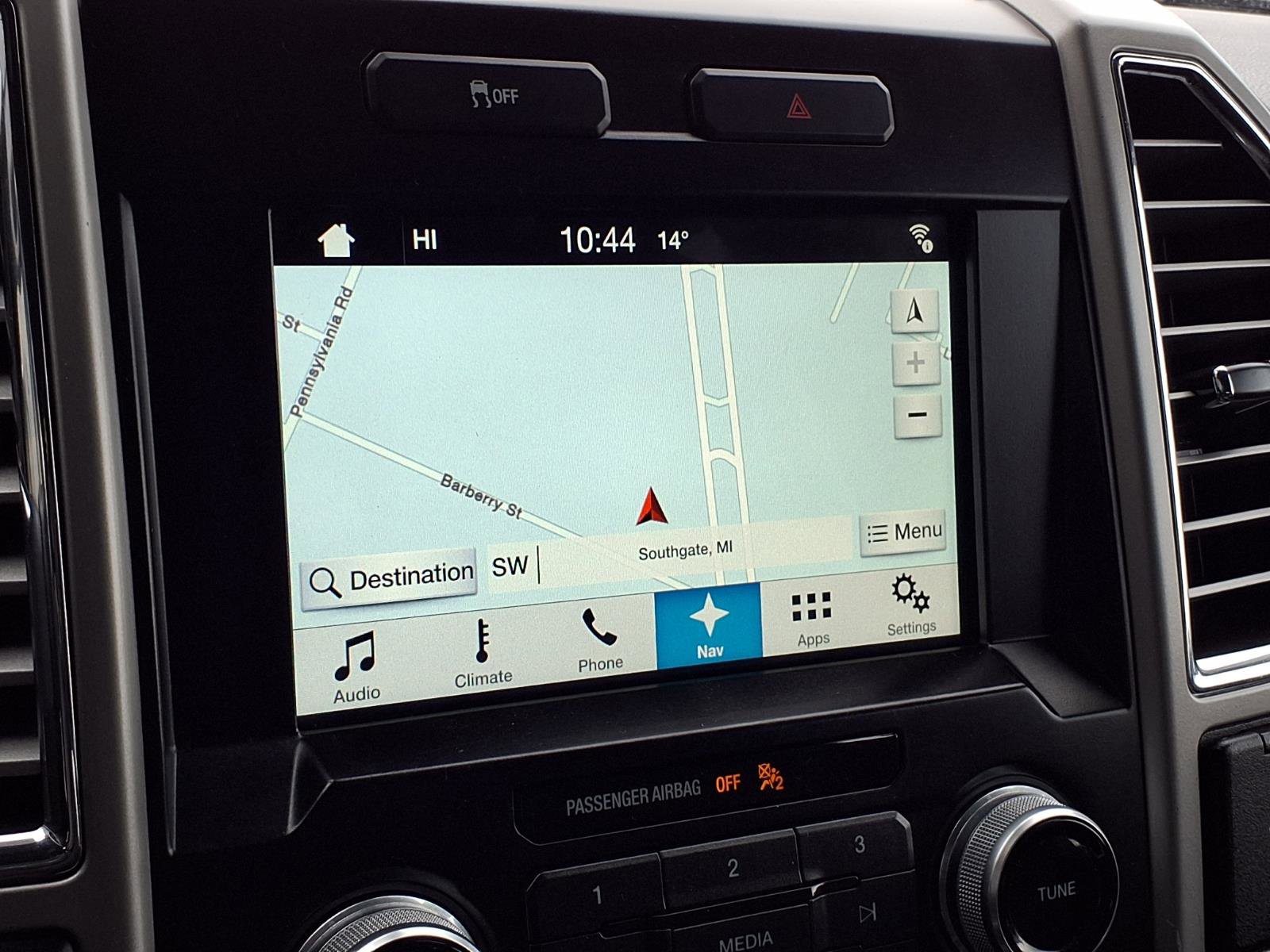 Used 2016 Ford F150 Lariat w/ Equipment Group 502A Luxury image 8