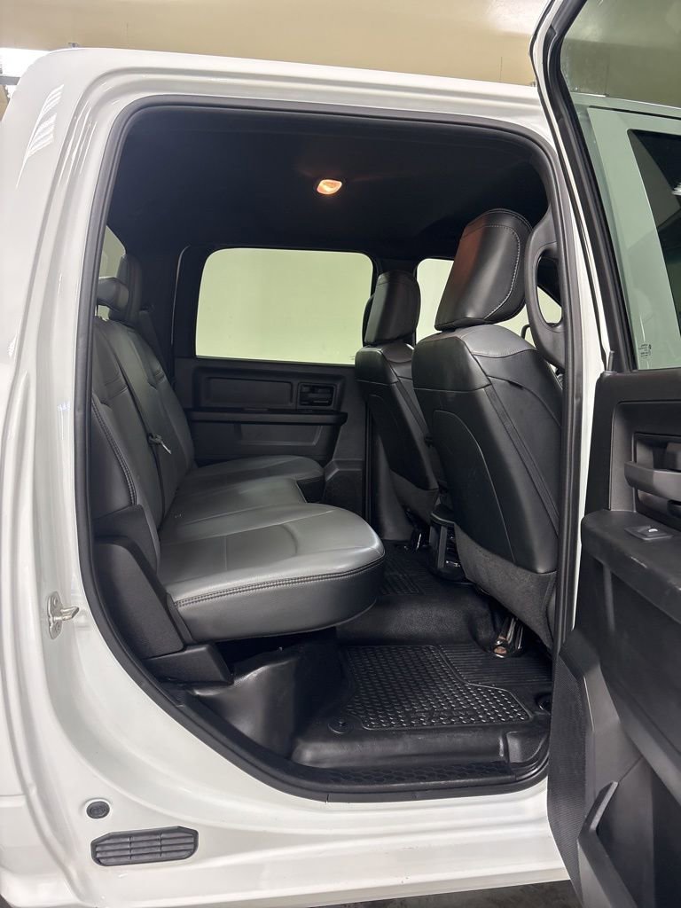 Used 2024 RAM 2500 Tradesman w/ Chrome Appearance Group AWD/4WD image 29