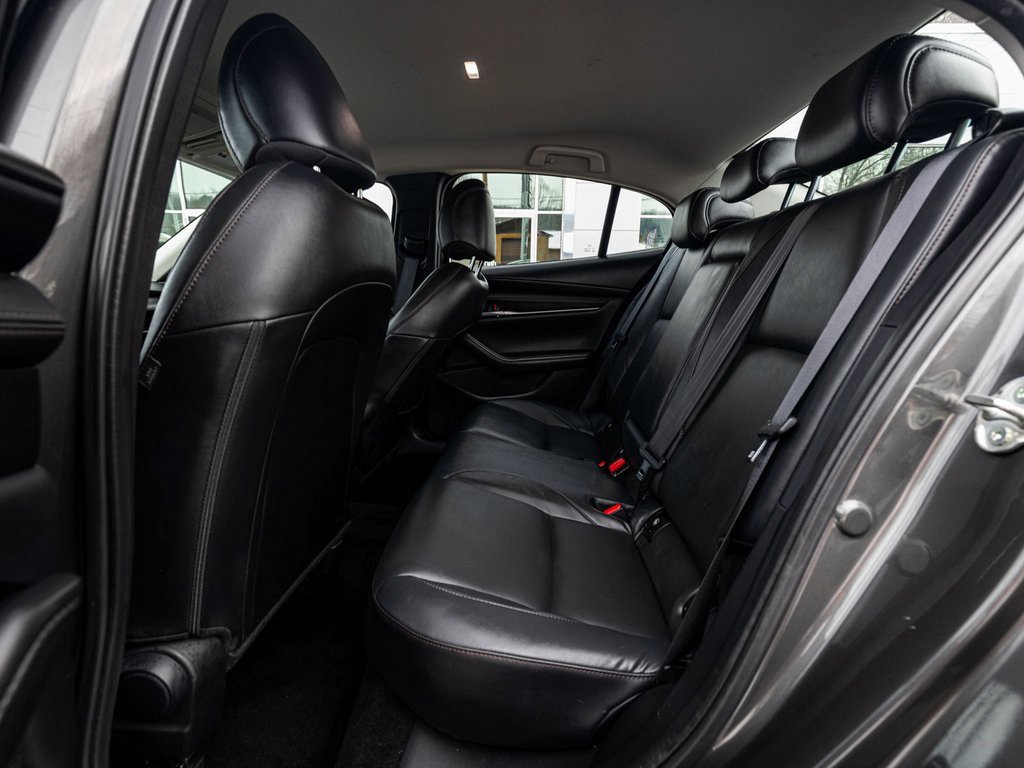 Used 2025 MAZDA MAZDA3 s image 26