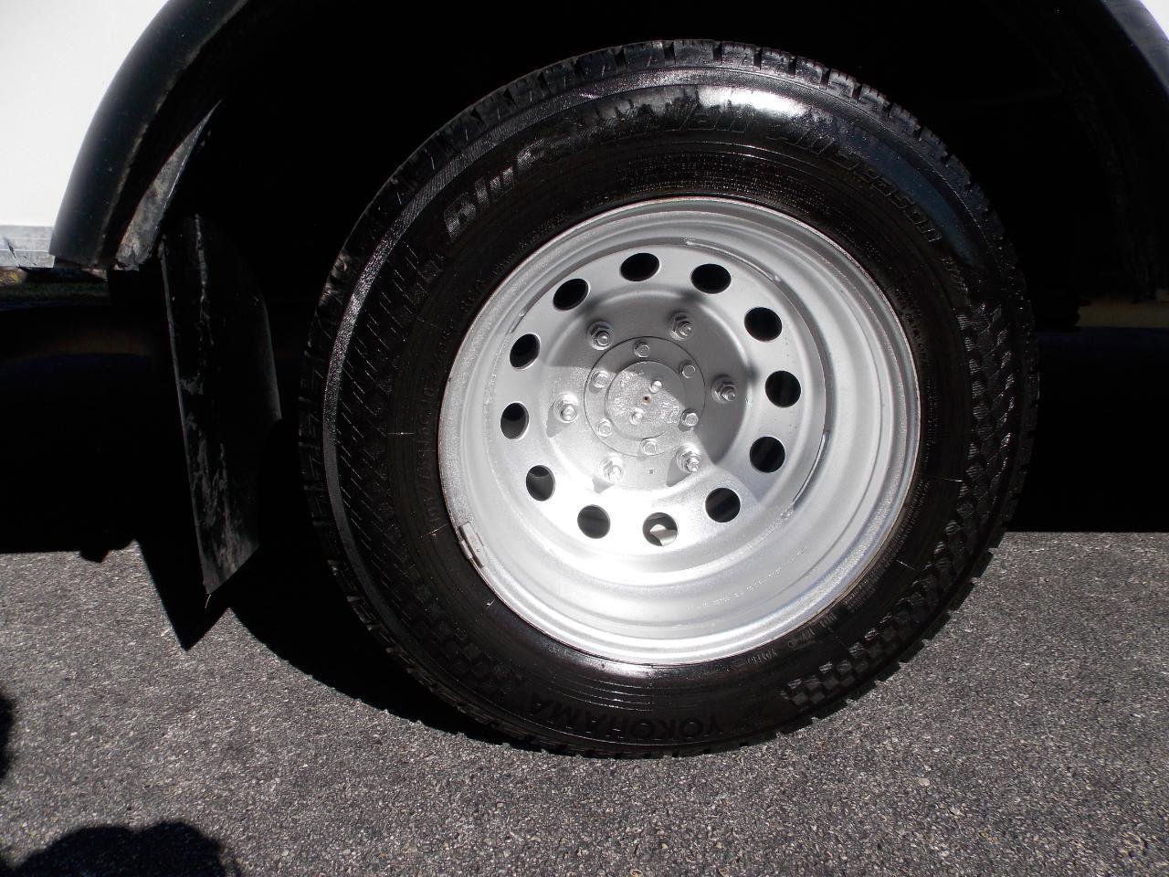Used 2022 Ford Transit 350 DRW RWD image 19