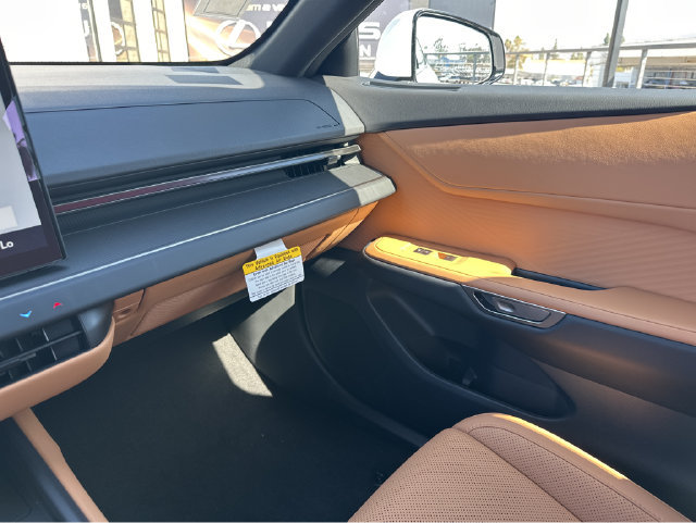 New 2026 Lexus ES 350e w/ Convenience Package FWD image 14