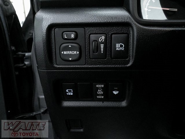 Used 2022 Toyota 4Runner Limited image 17