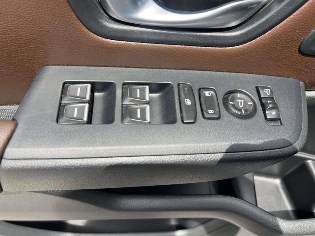 Used 2023 Honda Pilot Elite image 18