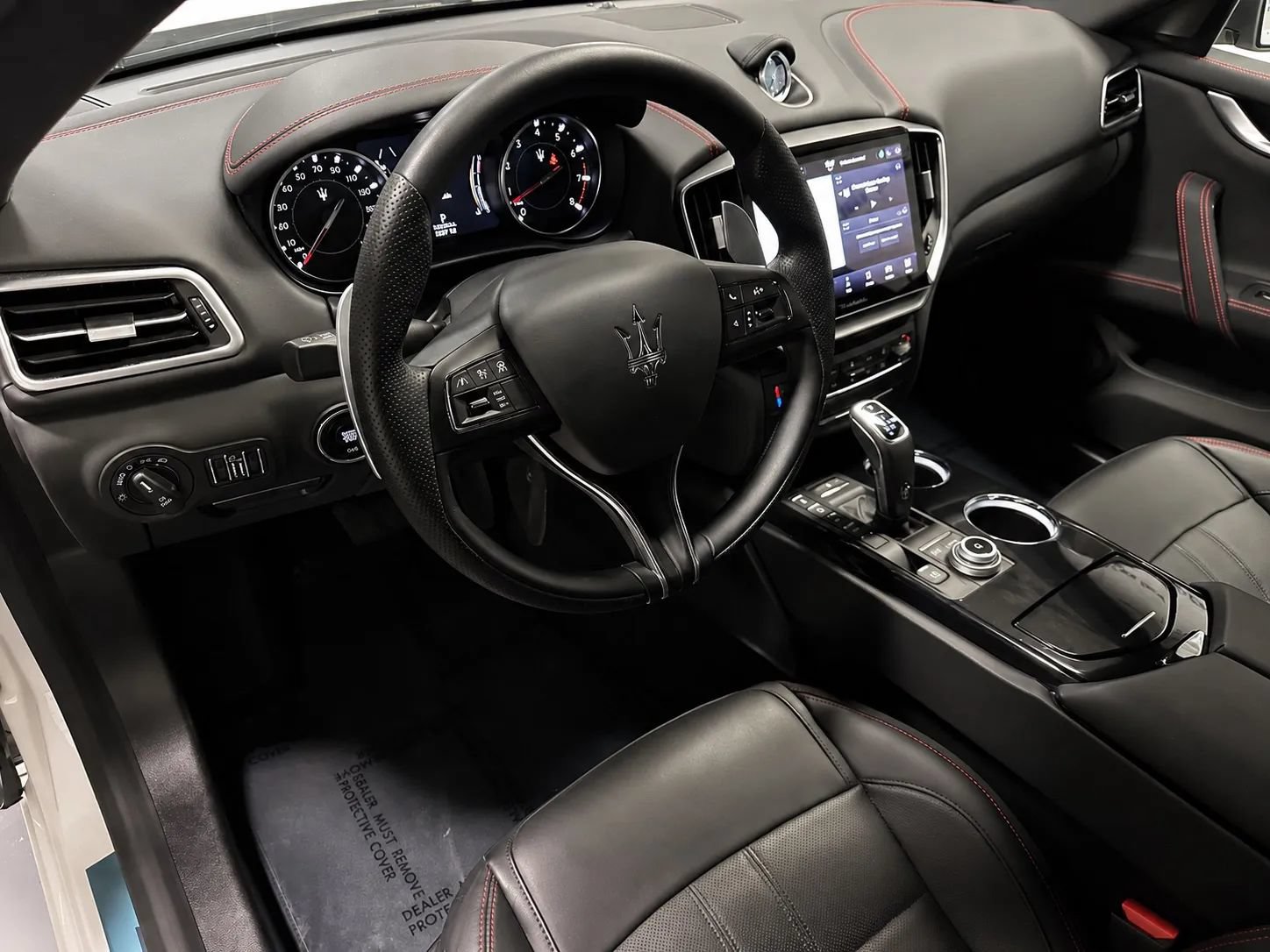Used 2024 Maserati Ghibli Modena Q4 AWD/4WD image 8