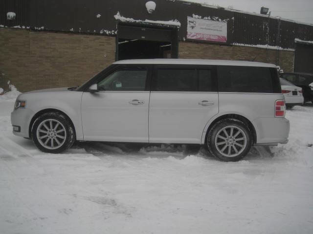 Used 2018 Ford Flex Limited image 8