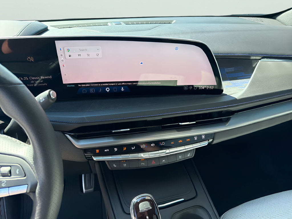 Used 2024 Cadillac XT4 Sport AWD/4WD image 23