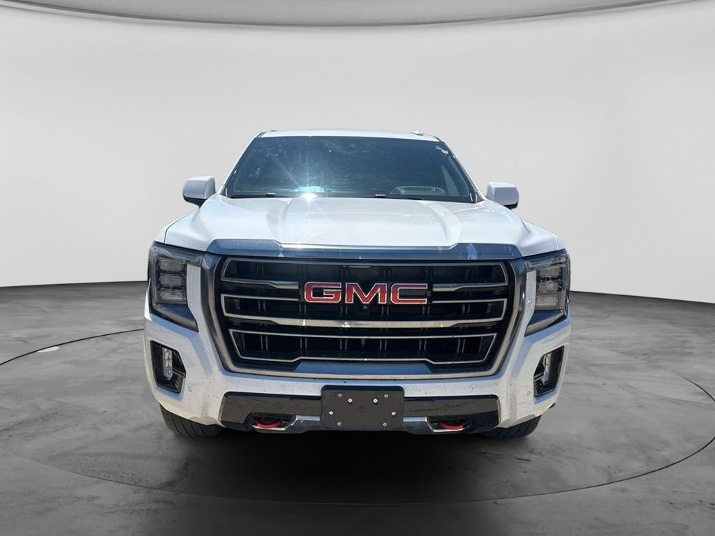 Used 2022 GMC Yukon XL AT4 w/ AT4 Premium Plus Package AWD/4WD image 14