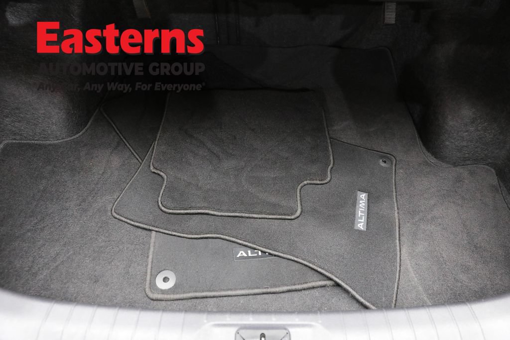 Used 2023 Nissan Altima 2.5 SV FWD image 9