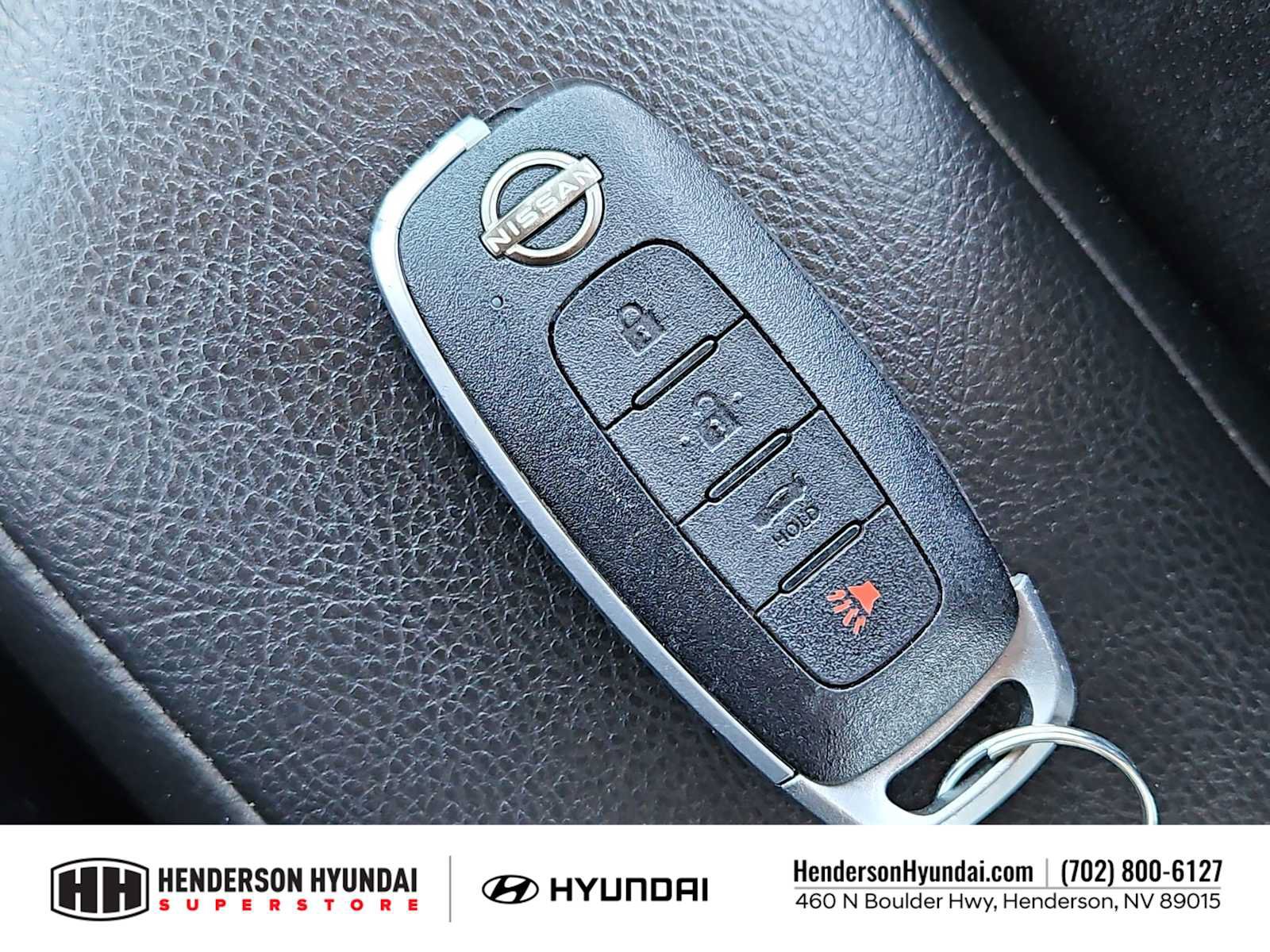 Used 2023 Nissan Versa SV FWD image 33