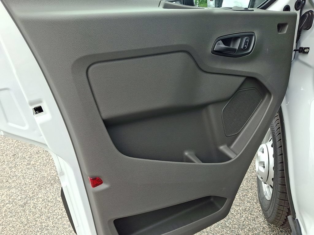 New 2026 Ford Transit 350 148 Medium Roof RWD image 8