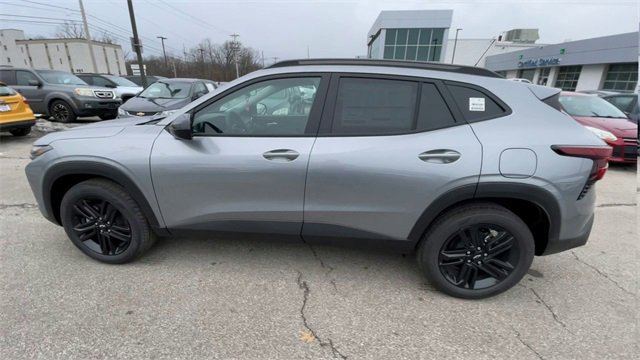New 2026 Chevrolet Trax ACTIV w/ Sunroof Package image 7