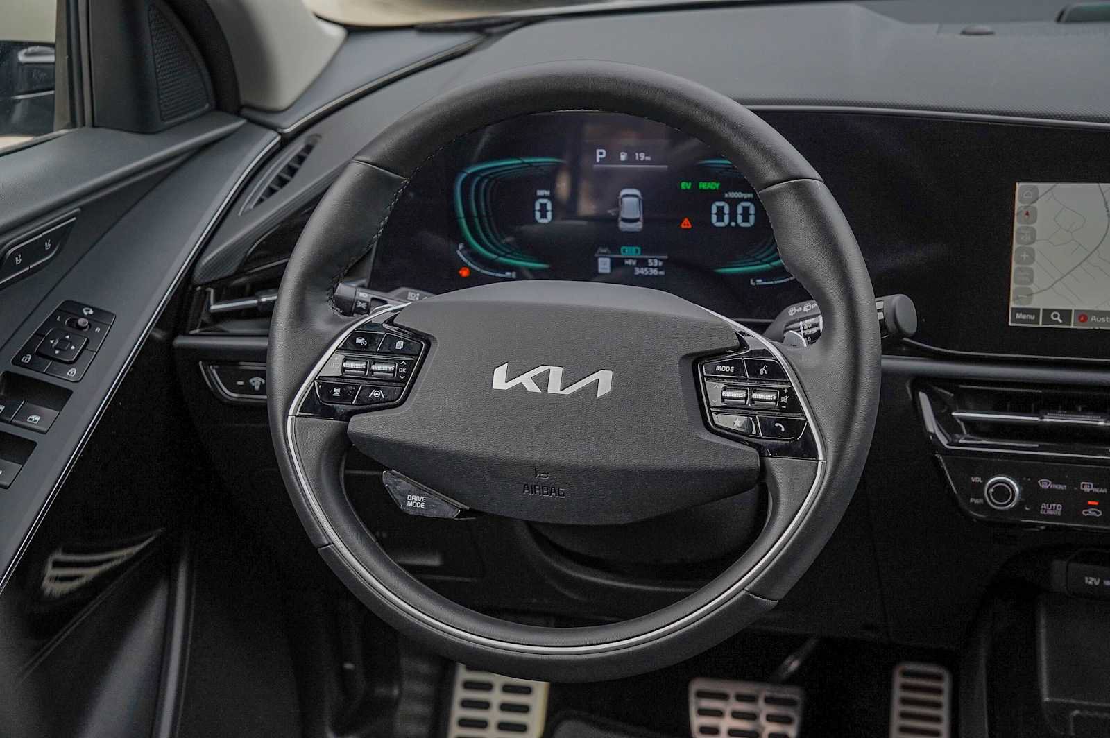 Certified 2024 Kia Niro SX Touring image 28