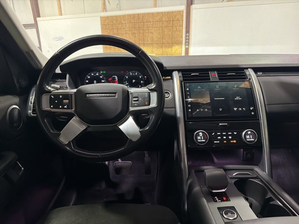 Used 2021 Land Rover Discovery S image 29