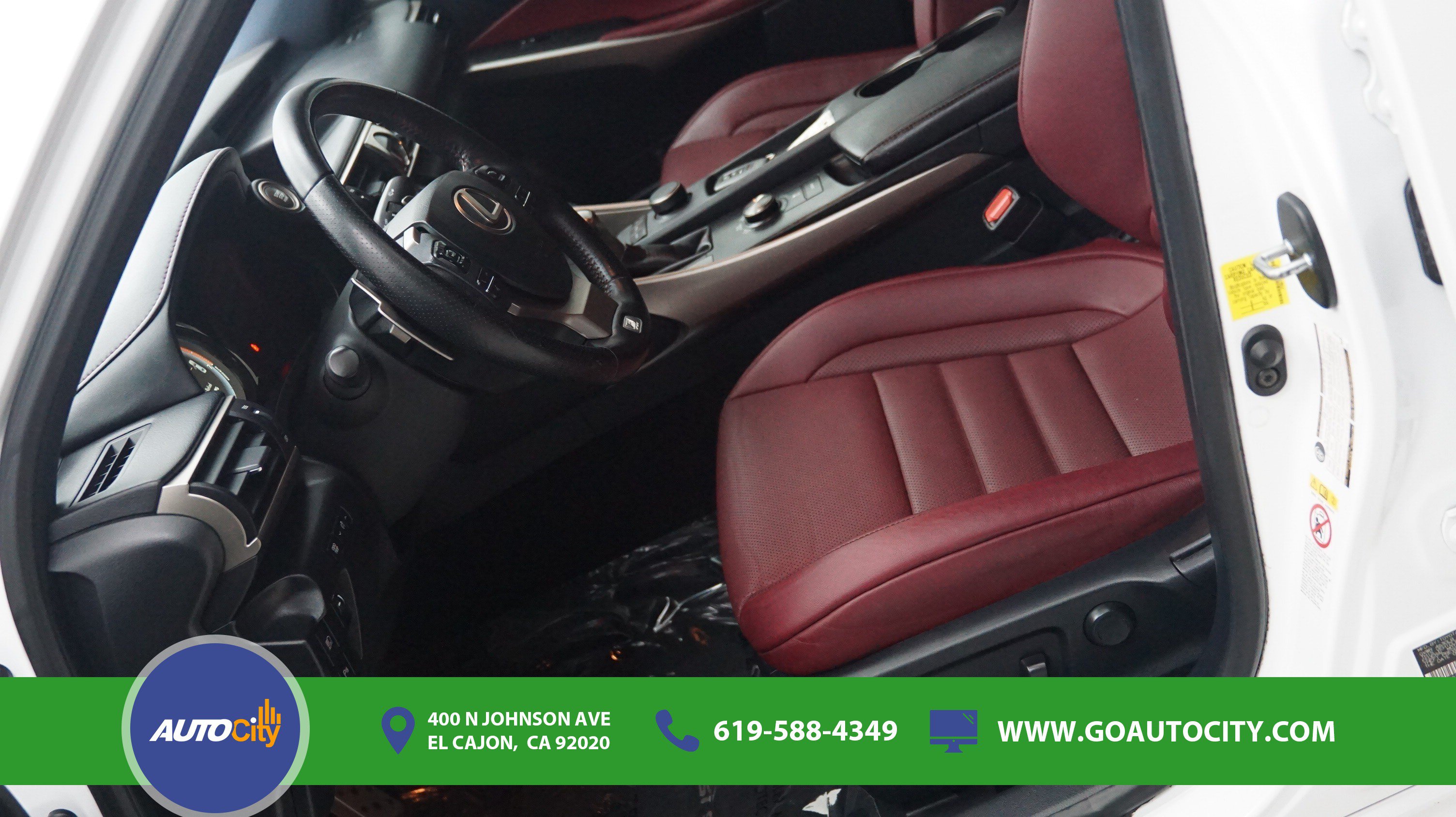 Used 2019 Lexus IS 300 F Sport w/ F Sport Package RWD image 9