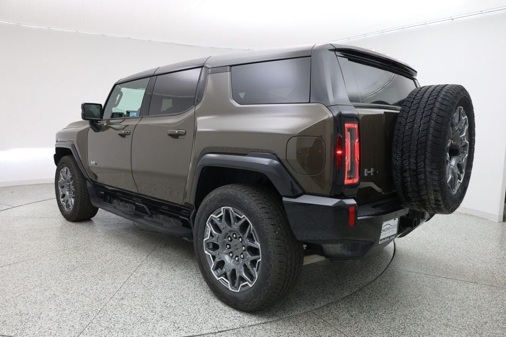 Used 2025 GMC Hummer EV 3X w/ LPO, Illumination Package AWD/4WD image 6