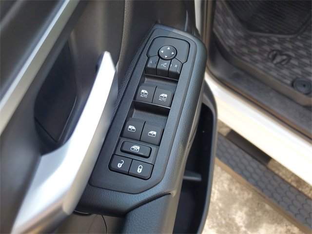 New 2026 RAM 1500 4x4 Crew Cab image 21