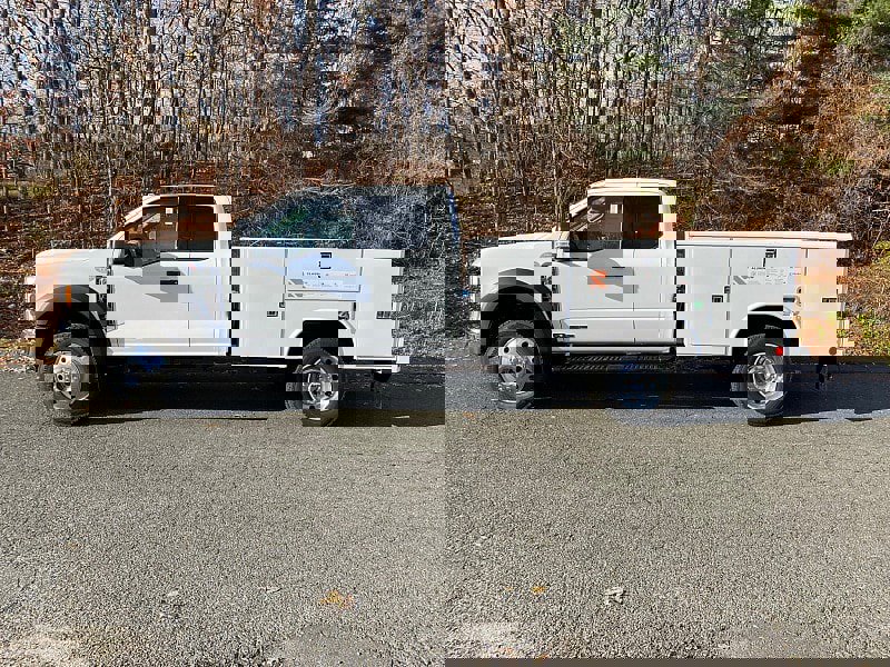 New 2026 Ford F450 XLT w/ XLT Value Package image 6