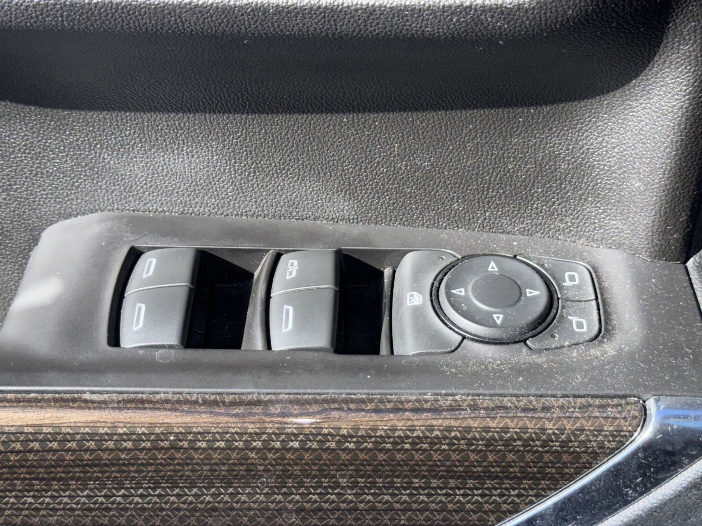 Used 2021 Chevrolet Silverado 1500 LT Trail Boss w/ Convenience Package II image 19