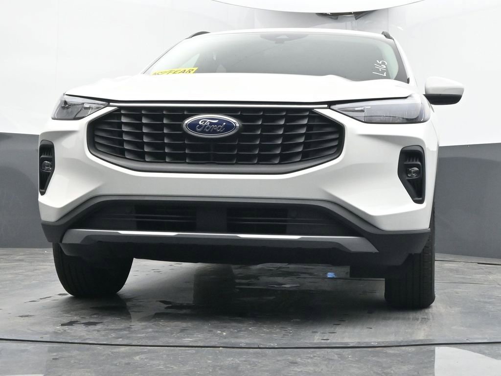 New 2026 Ford Escape SE w/ Class II Trailer Tow Package image 45