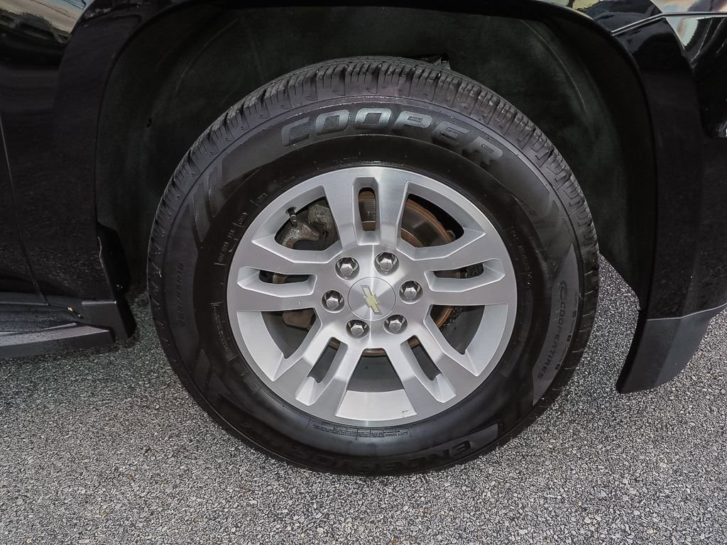 Used 2018 Chevrolet Suburban LT image 37