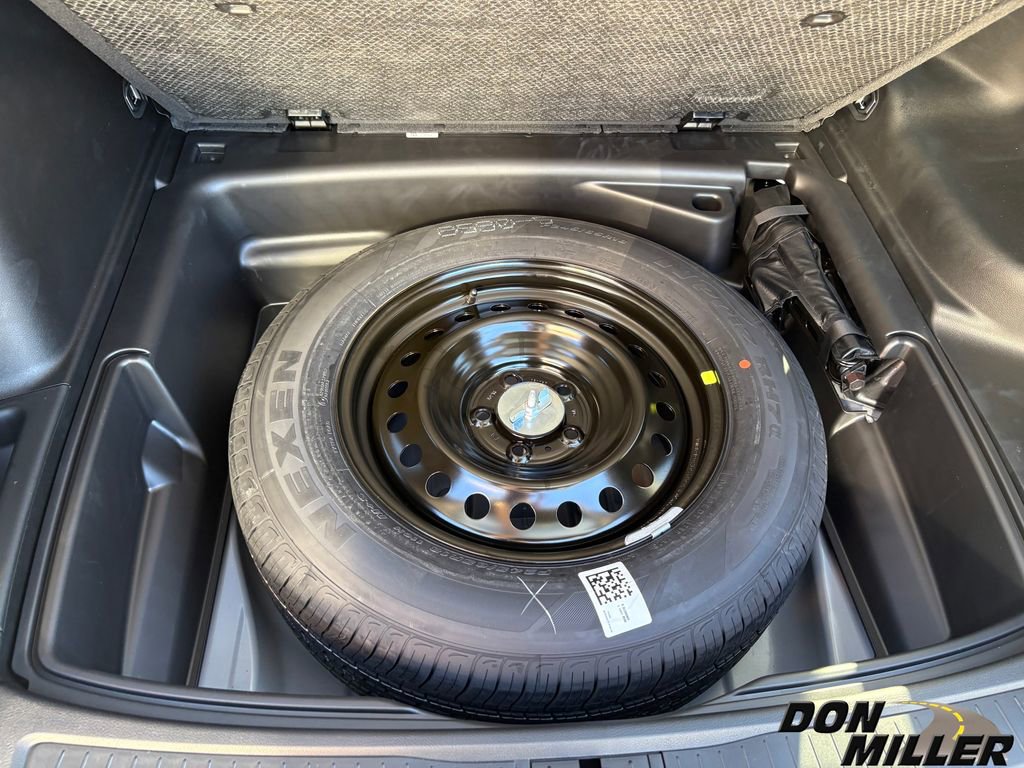 New 2025 Jeep Grand Cherokee Altitude image 28