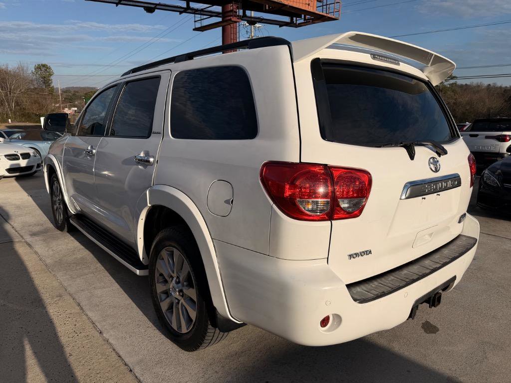 Used 2008 Toyota Sequoia Limited RWD image 9