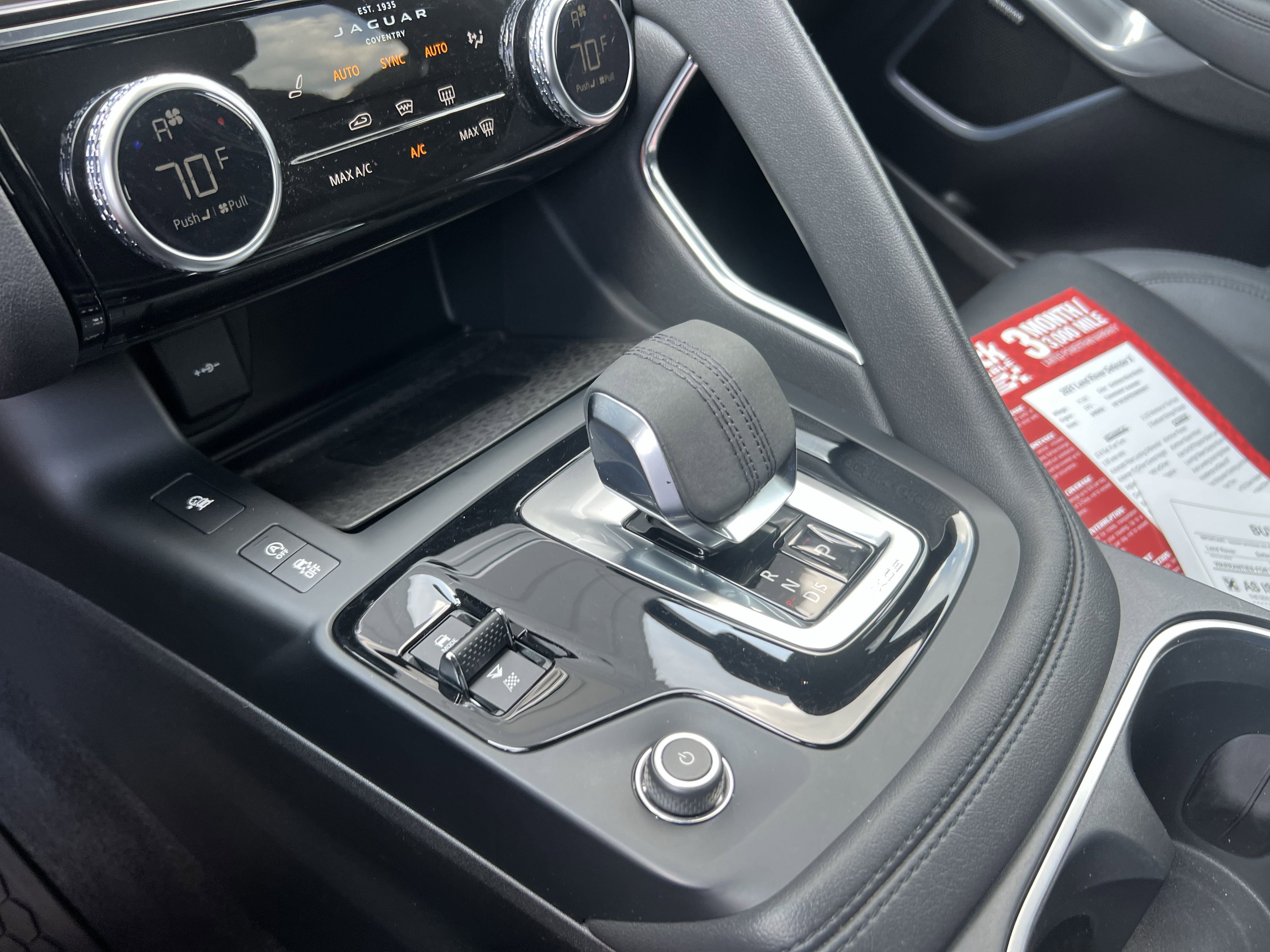 Certified 2022 Jaguar E-PACE SE image 27