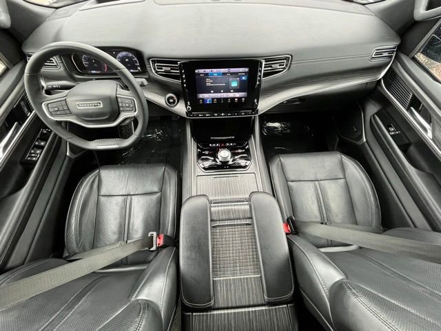 Used 2023 Jeep Wagoneer L Series III w/ Preferred Equipment Group image 24