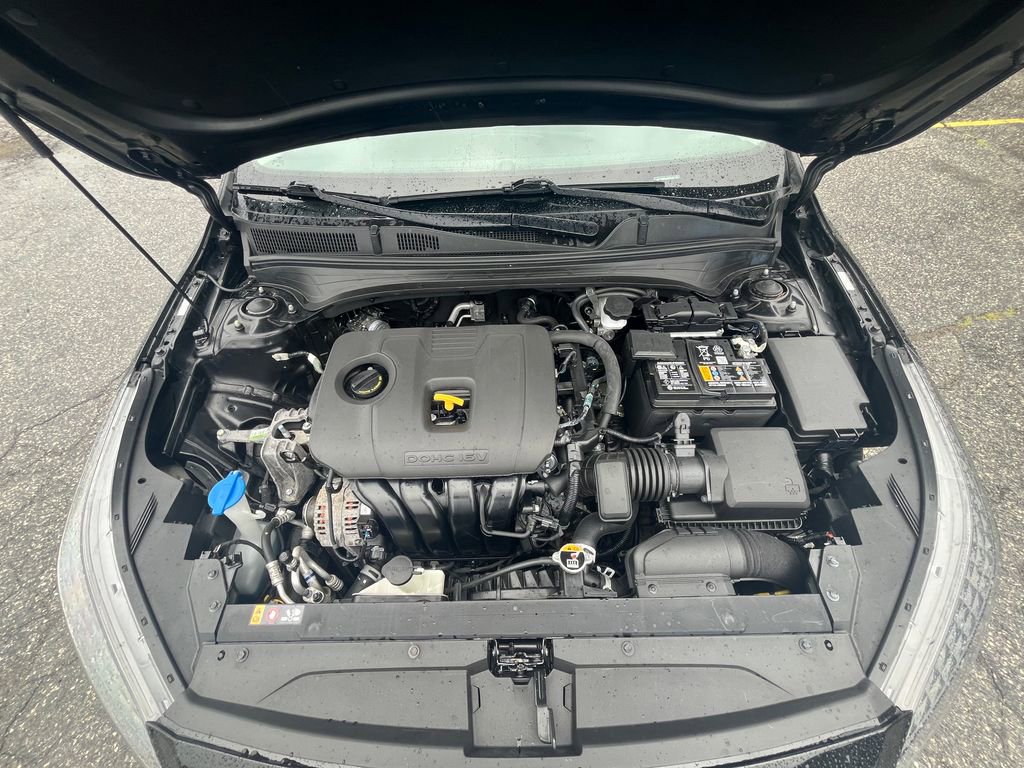 Used 2022 Kia Forte LXS FWD image 12
