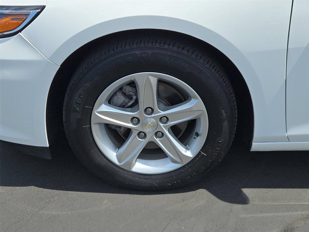 Certified 2023 Chevrolet Malibu LS FWD image 23