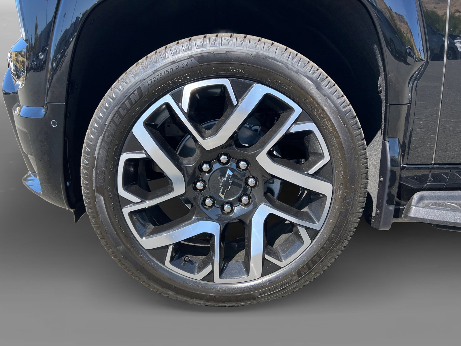 New 2024 Chevrolet Silverado EV RST image 9