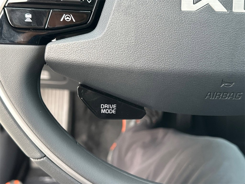 New 2025 Kia Niro Wind image 27
