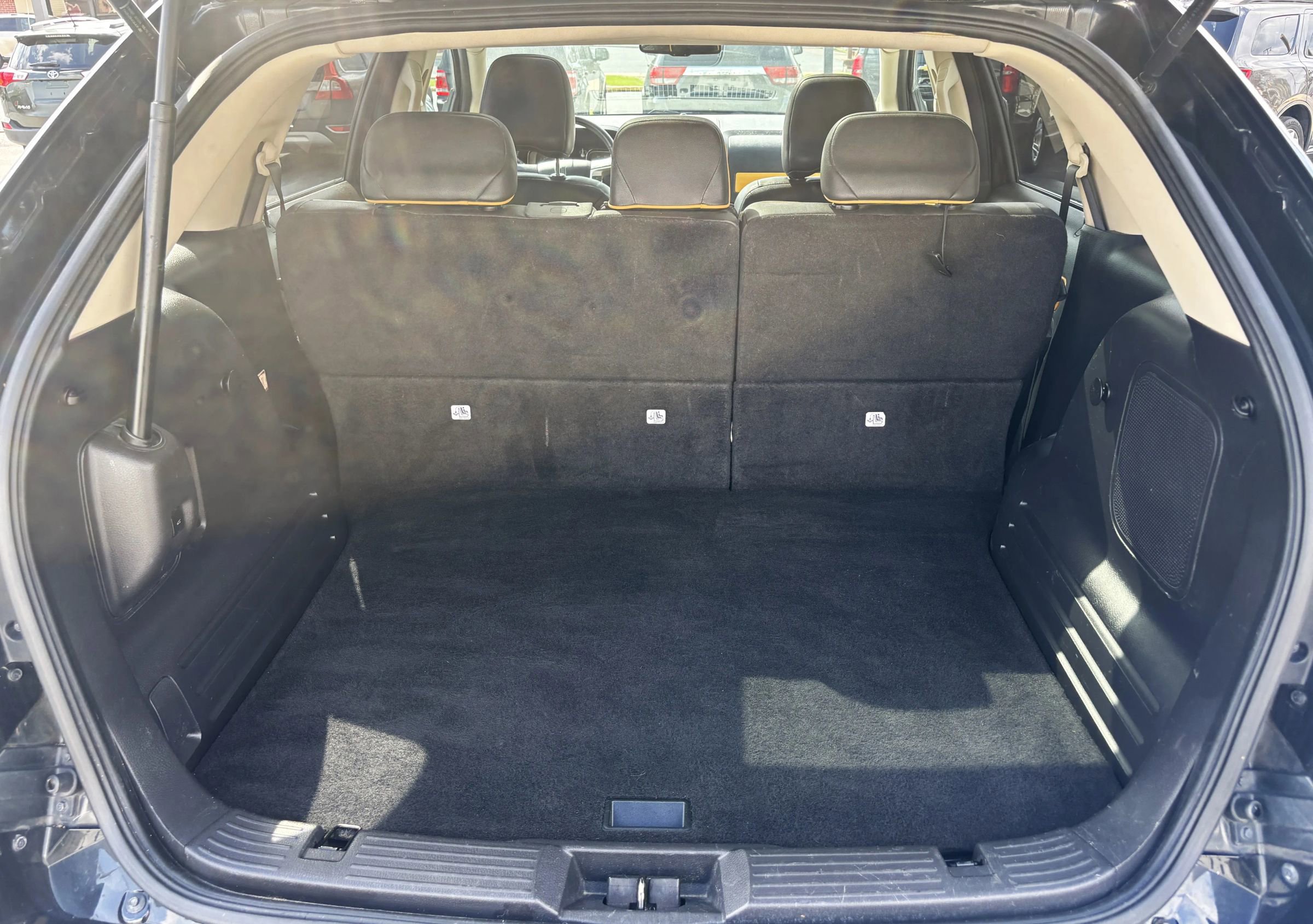 Used 2010 Lincoln MKX AWD image 33