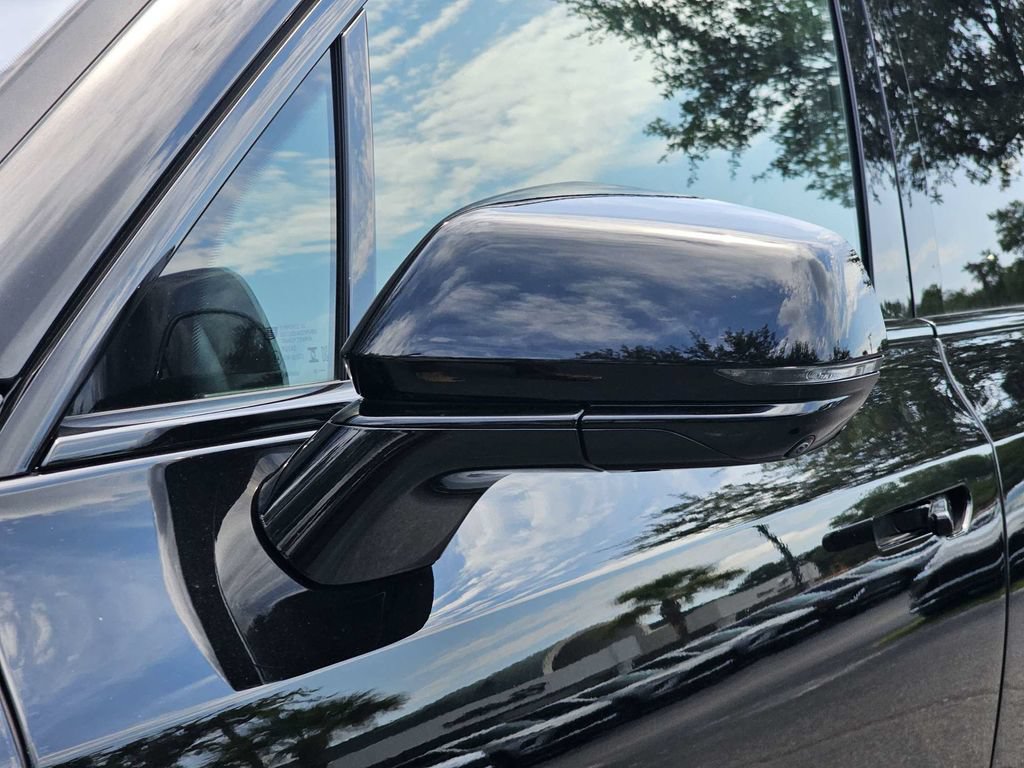 New 2027 Cadillac Vistiq Sport AWD/4WD image 10