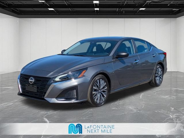 Used 2025 Nissan Altima 2.5 SV FWD video 1