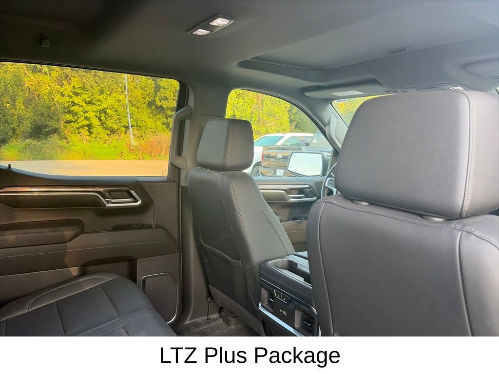Used 2022 Chevrolet Silverado 1500 LTZ w/ LTZ Premium Package AWD/4WD image 14