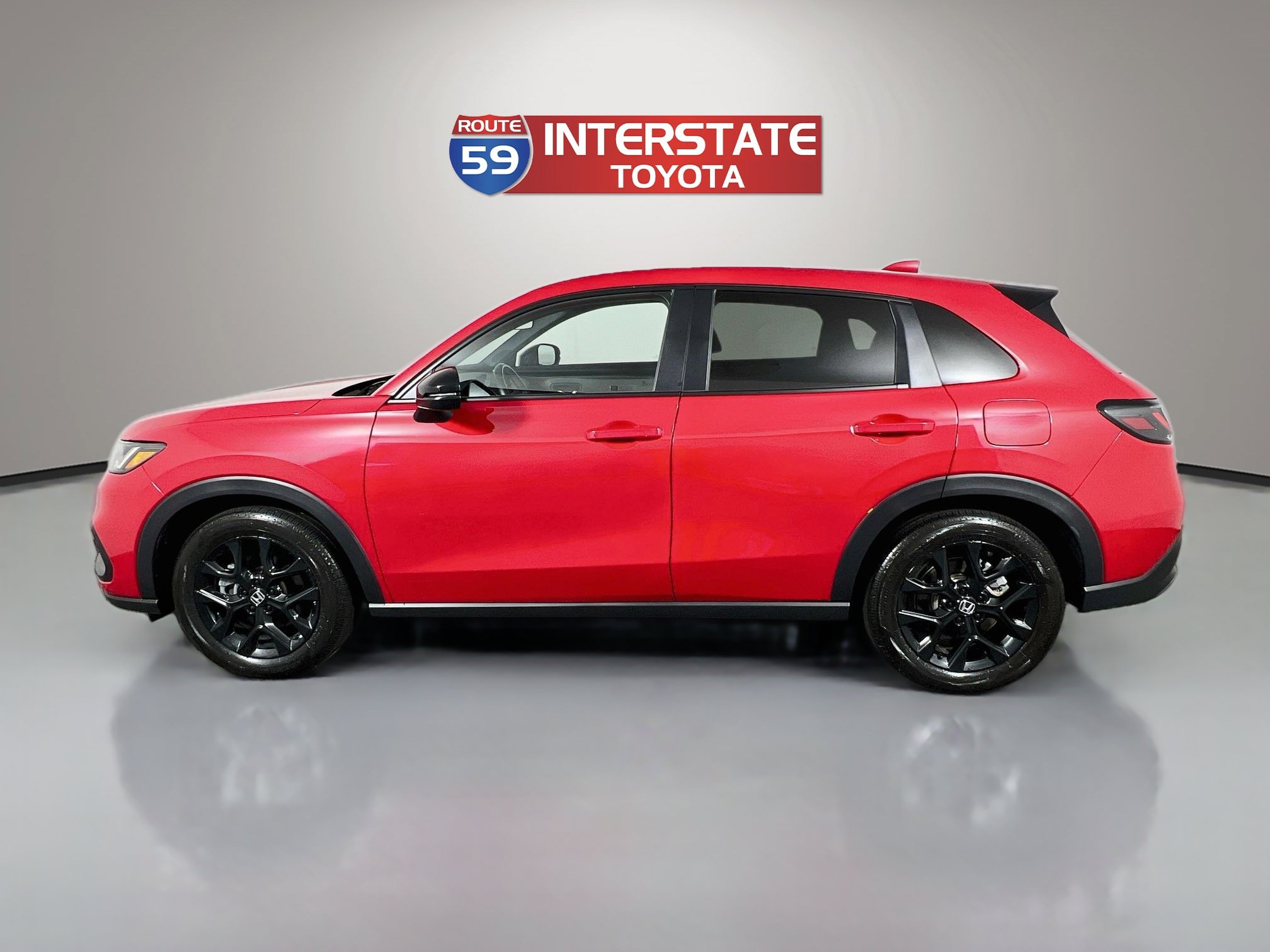 Used 2025 Honda HR-V Sport image 4